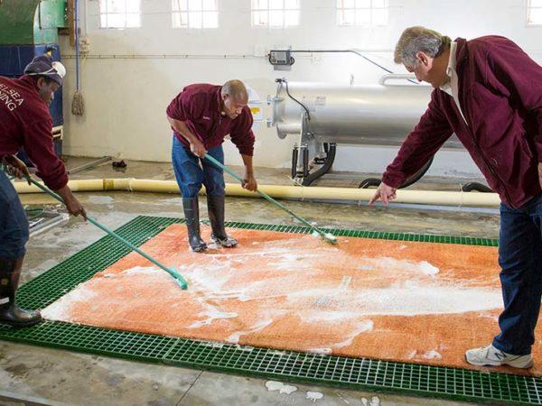 Chelsea's Unbeatable Process for Cleaning Rugs