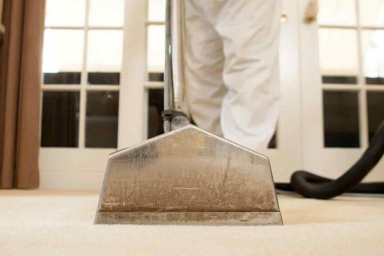 Fitted carpet cleaning