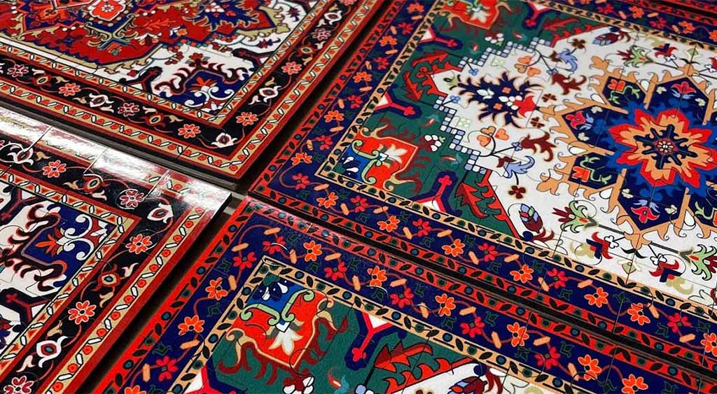 These small 60-piece Persian rug puzzles with vibrant colouring from Toranj make excellent gifts and art pieces.